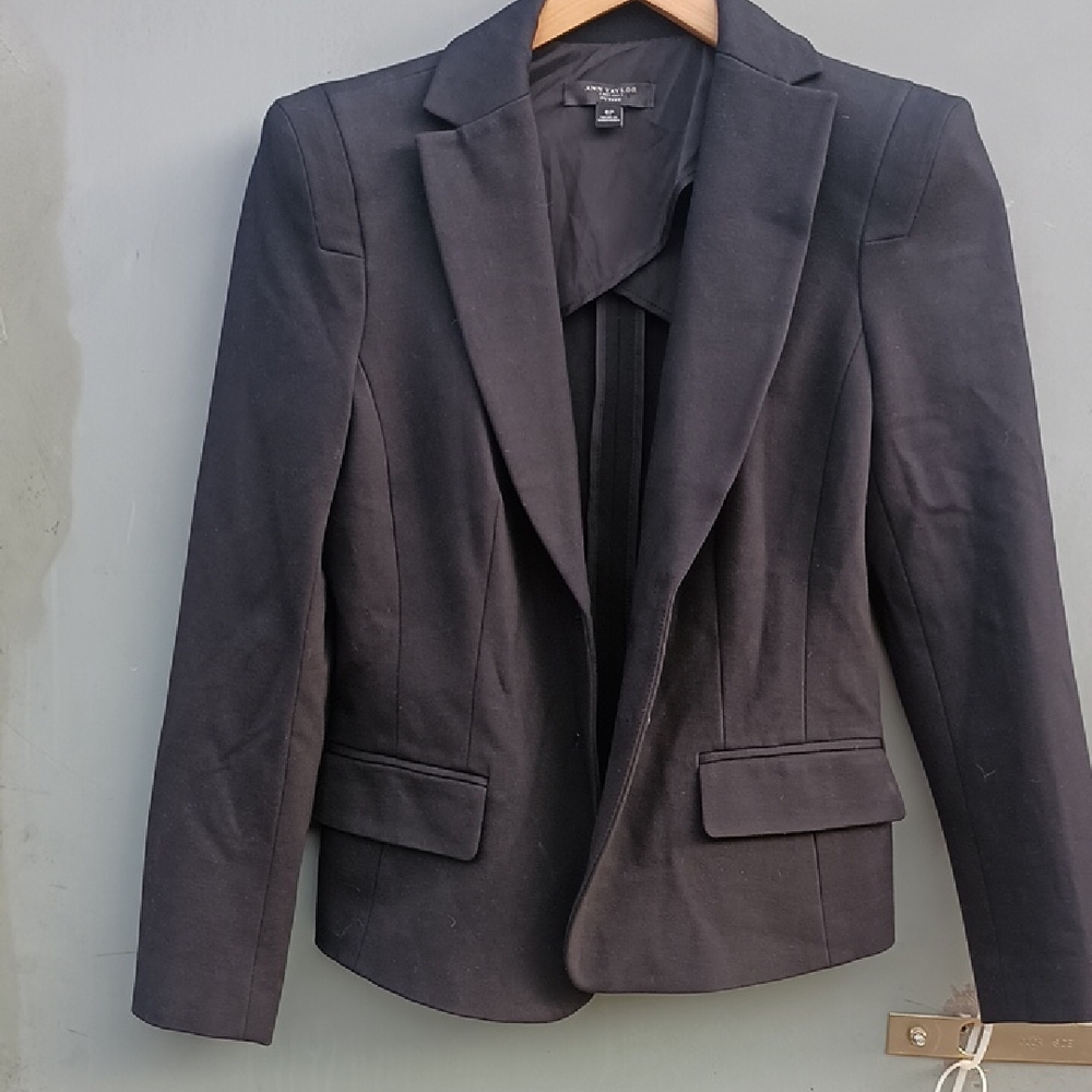 Ann Taylor Elegant Black Suit Jacket